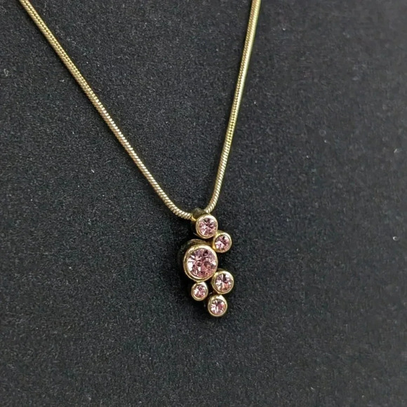 (2/$20) Vintage Avon Pink Rhinestone Pendant Necklace - Picture 1 of 6